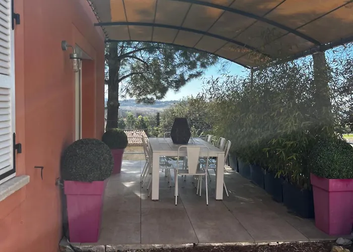 La Villa Rosa